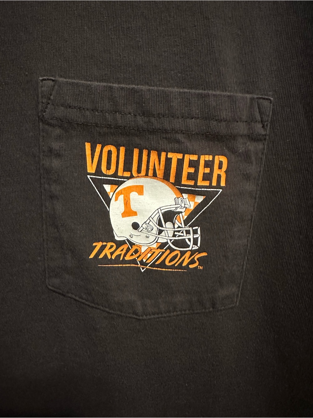 Volunteer Pocket Long-Sleeve Tee - Black - Picture 2 of 5
